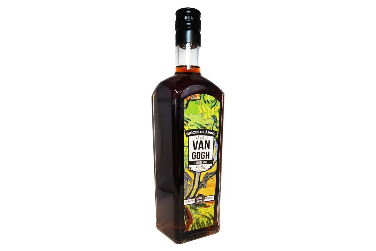 Botella de licor de higo “Raíces de Árbol”, el sabor de la tradición en 0,7 L.